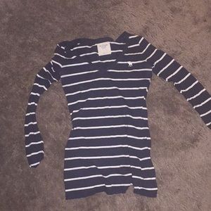 Stripped long sleeve v neck